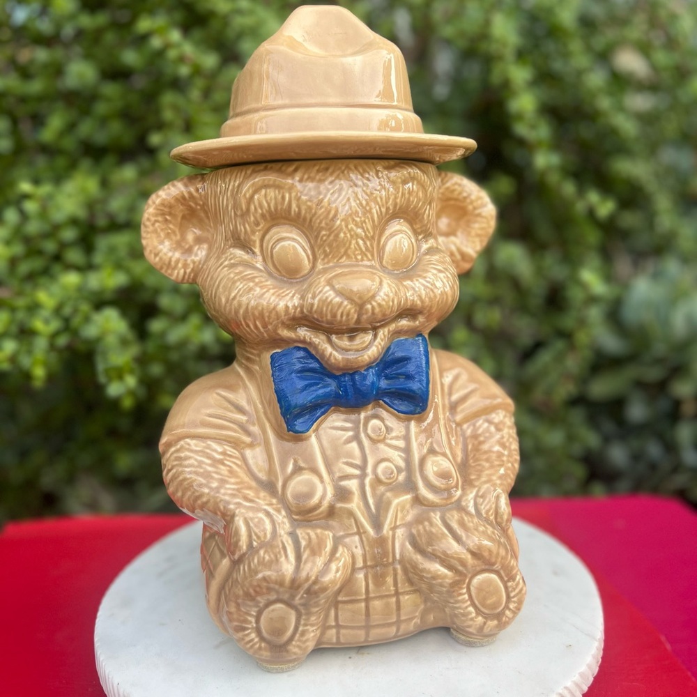Vintage Smoky The Bear Cookie Jar